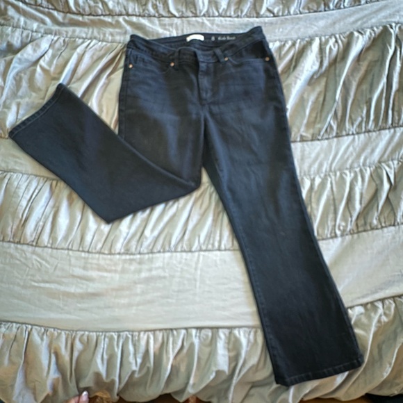 LC Lauren Conrad Denim - 2 for $25
LC Lauren Conrad Women's Charcoal Flare Jeans‎